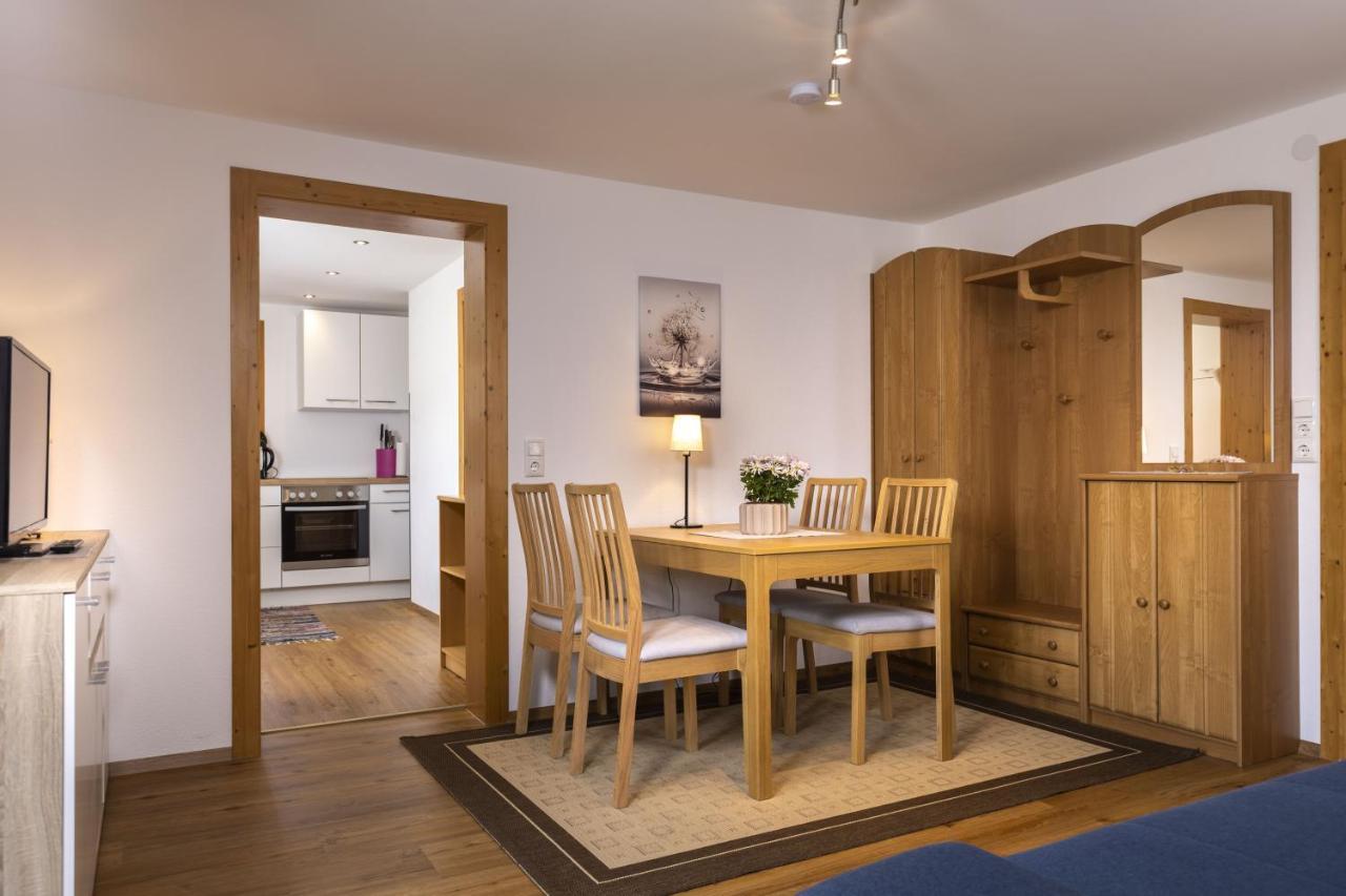 Haus Arnika Apartamento Sankt Jakob in Defereggen Exterior foto